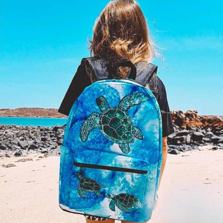 Sea turtle outlet backpack